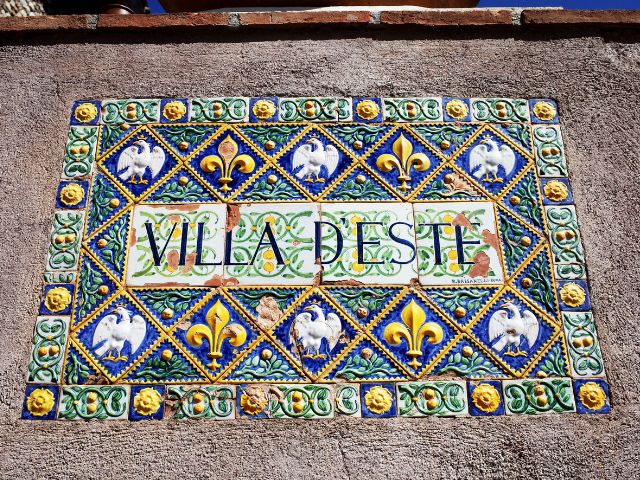 ceramic sign for villa d'este tivoli