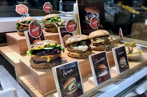 Veggie burgers in Mercato Centrale in Rome