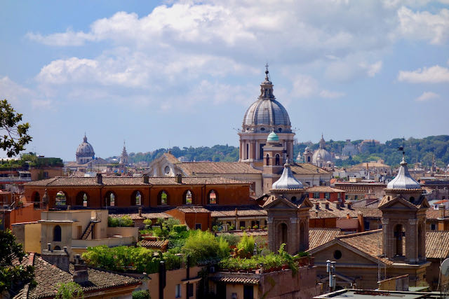 Pincio and views of Rome rooftops