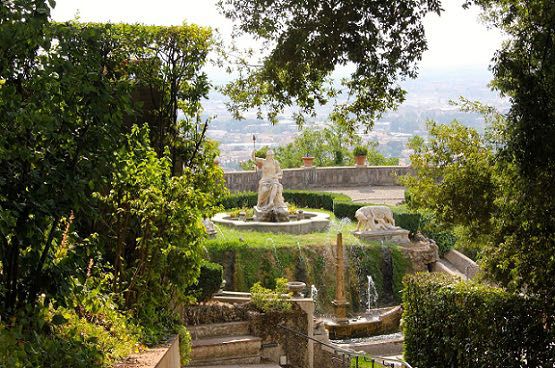 the gardens in the villa d'este in tivoli