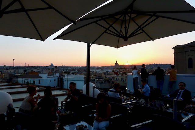 Sunset tour on the Rooftops with aperitivo (Feb 2024)