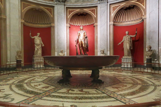 vatican museums rotunda room